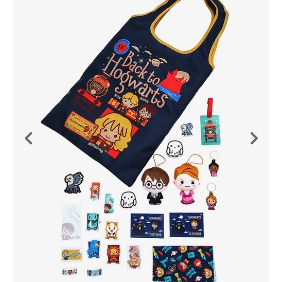 Harry Potter Magical Infinity Gift Box - Picture 6 of 9